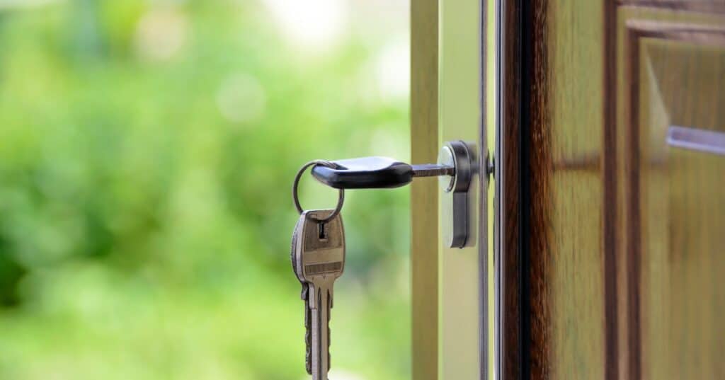 BeFunky-door-keys-nowrealty