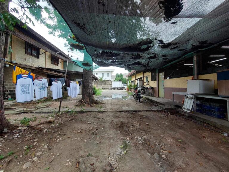 Commercial Lot for Sale with Existing Structure in AS Fortuna Street 7