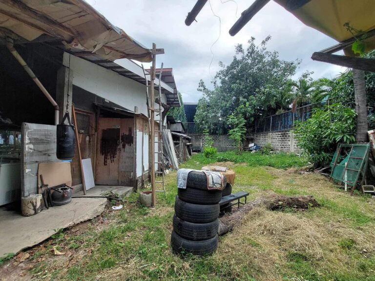 Commercial Lot for Sale with Existing Structure in AS Fortuna Street 9