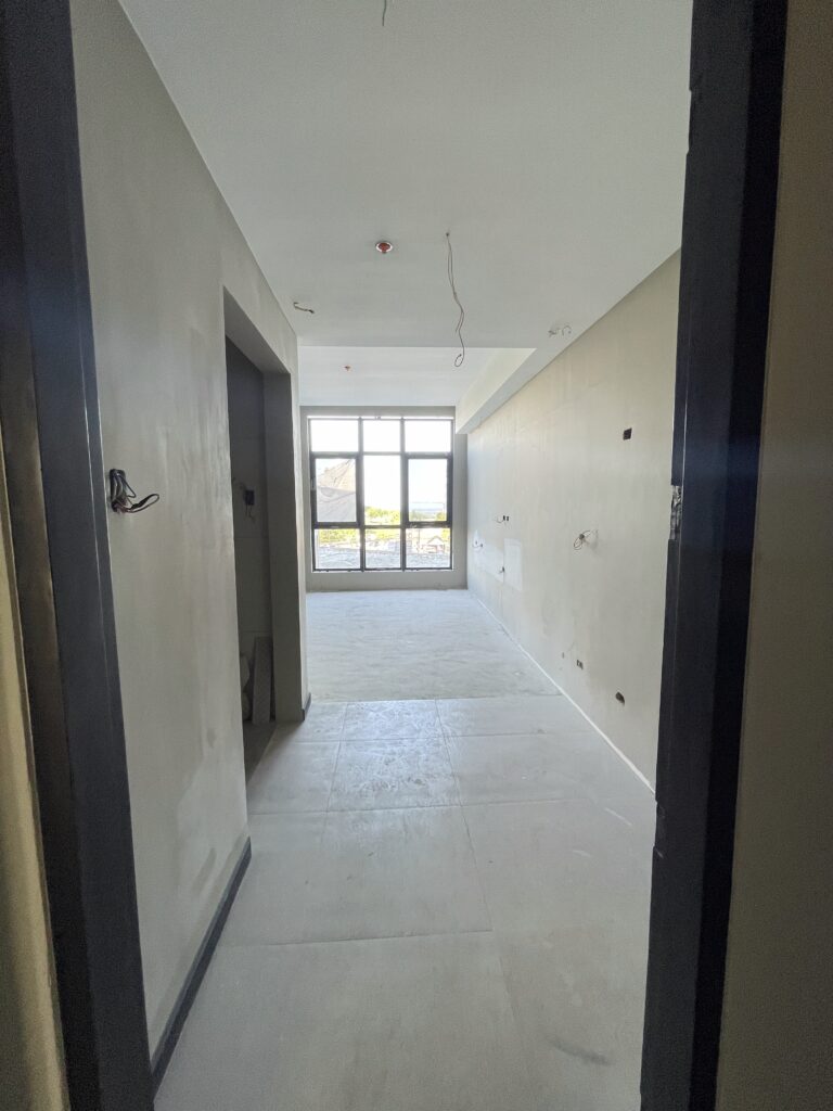 128 NIVEL HILLS, TOWER 1 - Studio -28SQM 1