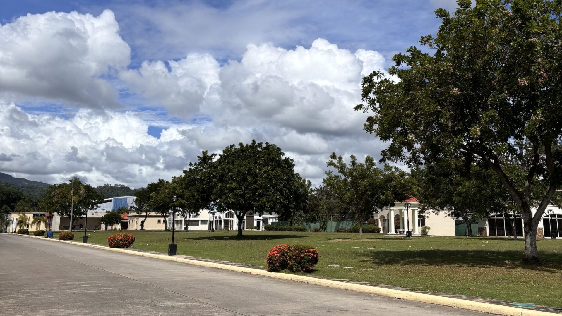 angelicum-memorial-garden